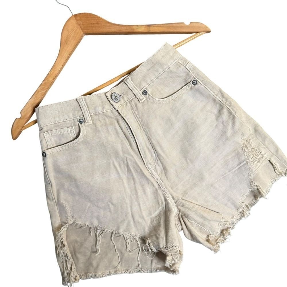 American Eagle Highest Rise Mom Shorts Beige Distressed Cutoff Khaki Denim 000